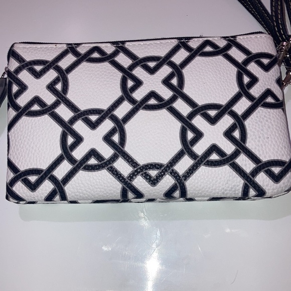 Stone & Co. Crossbody Purse - Picture 6 of 13